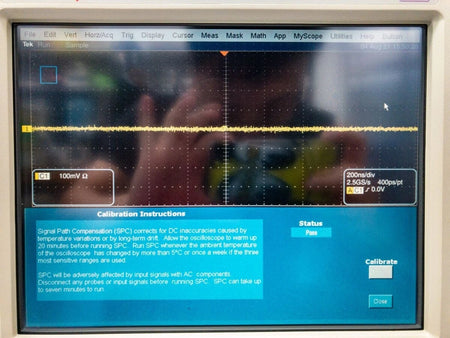 Tektronix TDS7404B 4GHz 4ch 20GS/s 32M Digital Oscilloscope