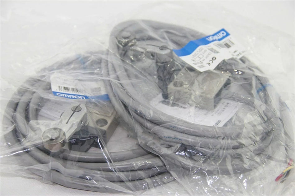 Omron D4C-1220 Limit Switch D4C1220 for Industrial Automation