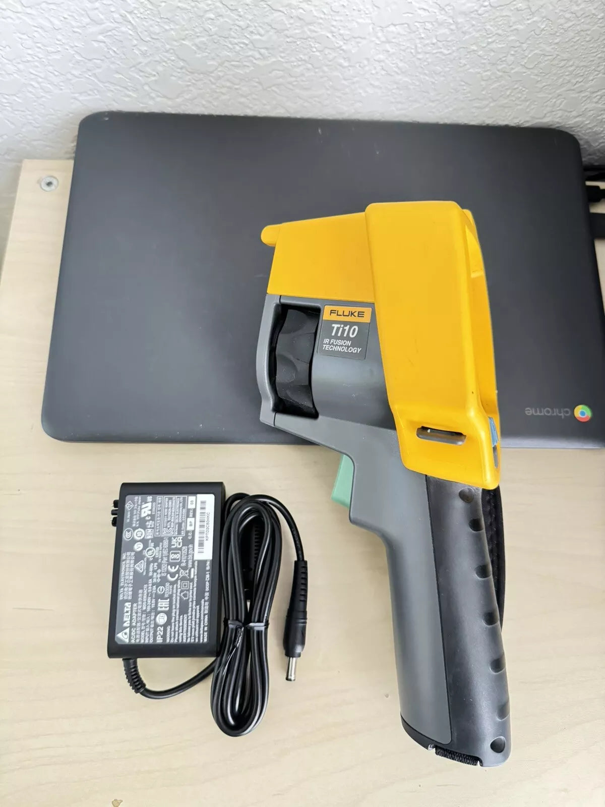 Fluke Ti10 9Hz 160 x 120 Thermal Imaging Camera IR Imager