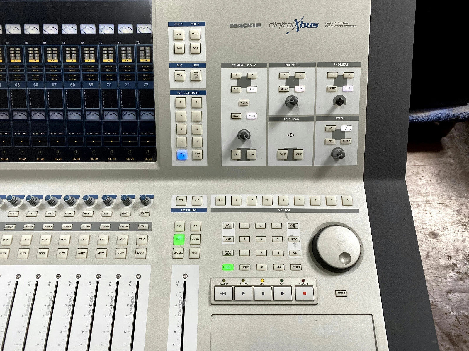 Mackie Digital X Bus DXB X200 High Definition Digital Mixer Console