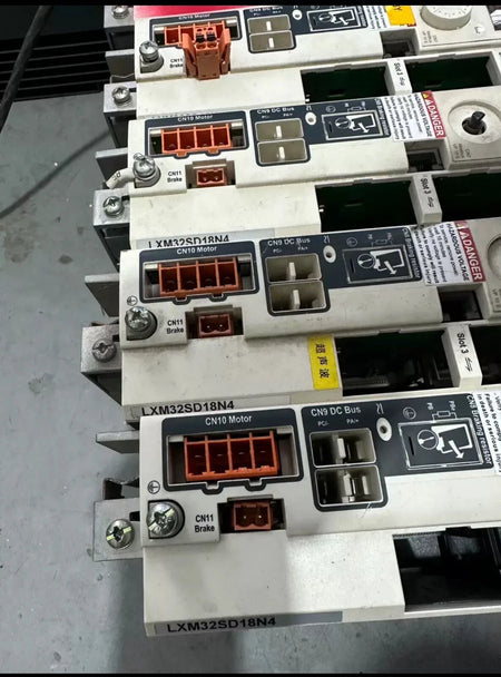 Schneider Electric LXM32SD18N4 Servo Drive 1.8kW Single-Axis Motion Controller