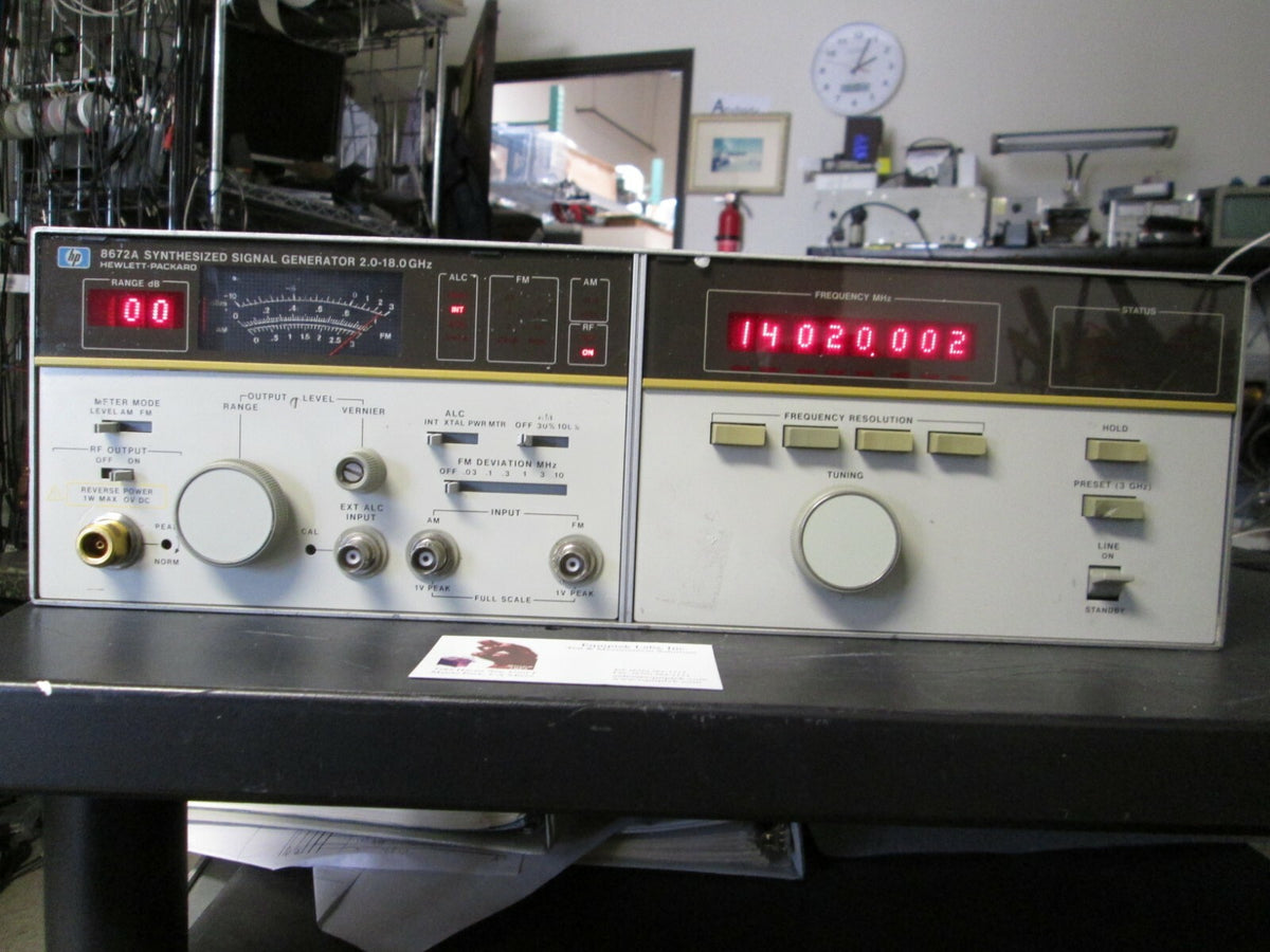 Synthesized Signal Generator by HP