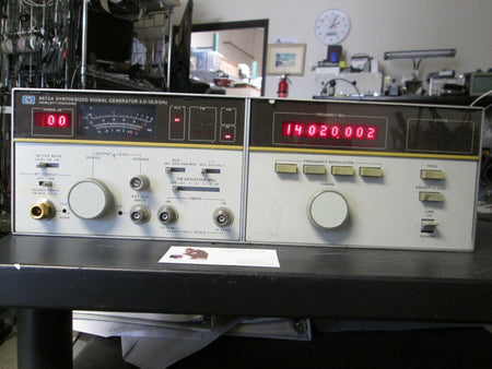 Synthesized Signal Generator by HP