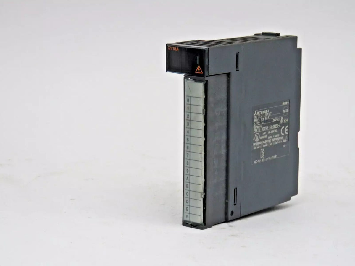 Mitsubishi QY18A Digital Output Module Q Series 240 VAC Used & Tested