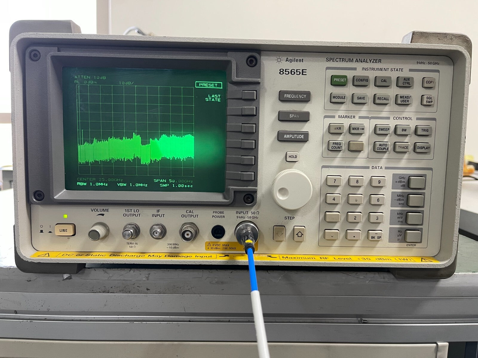 Agilent Keysight 8565E 9KHz - 50GHz Spectrum Analyzer w/ 85620A module_1393