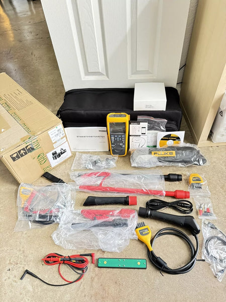 FLUKE BT520 Battery Analyzer Kit - New Sealed
