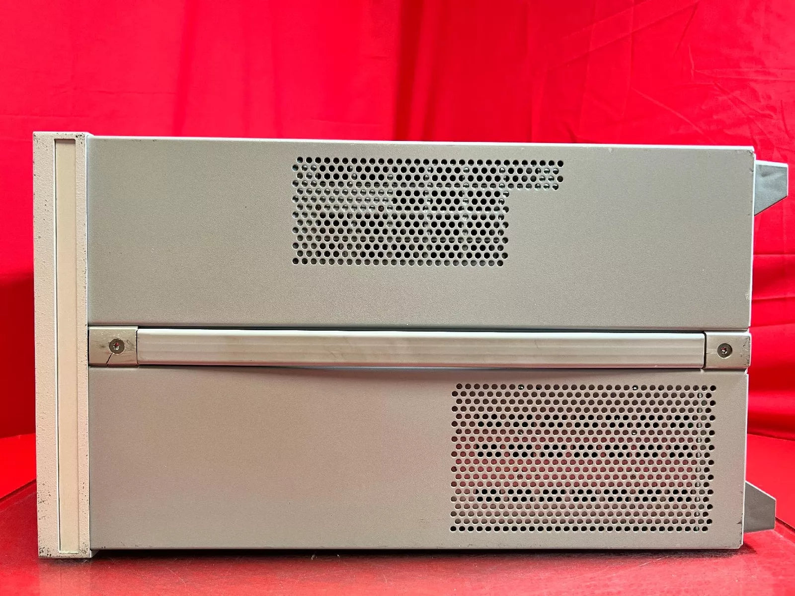 Agilent/Keysight E5052A Calibrated Signal Source Analyzer