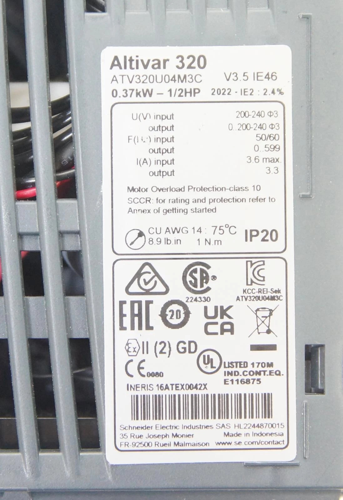 SCHNEIDER Altivar 320 ATV320U04M3C 0.37kW Machine