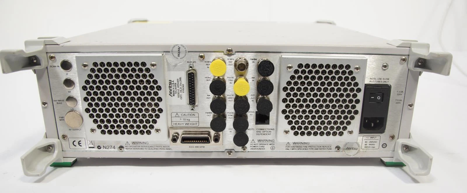 Anritsu MG3695B 0.01 to 50 GHz RF / Microwave Signal Generator CALIBRATED