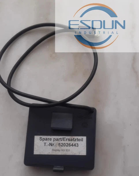 Live Shopping on eBay: Real-time Interactive Online Store Experience