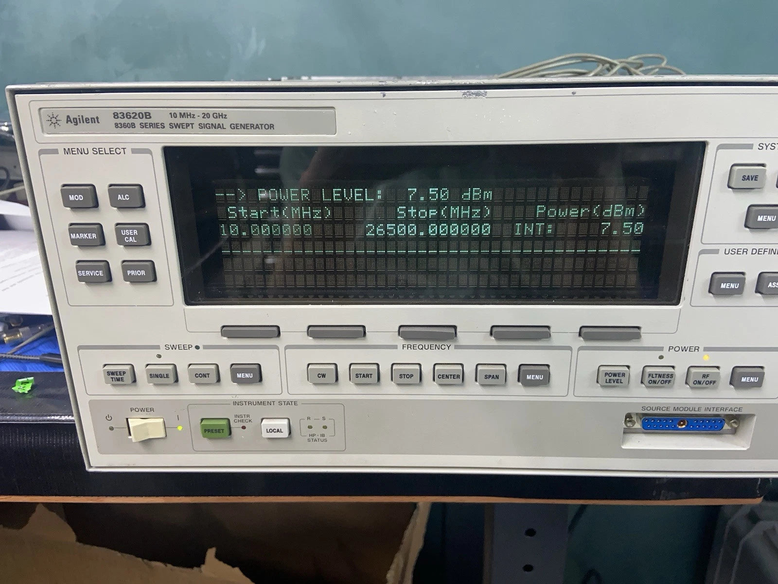 HP Agilent 83620B 83630B Signal Generator/Sweeper Cal’d Opt 8