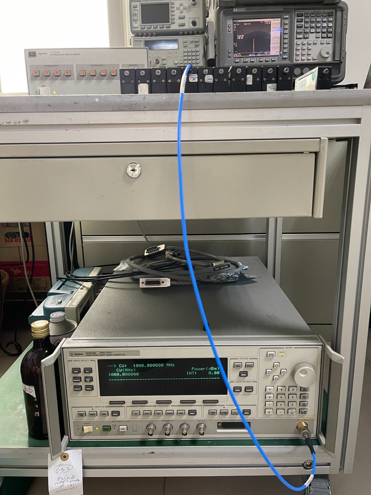HP Agilent 84904L Opt.006 Programmable Attenuator 40GHz , 11dB , 1,2,4,4dB steps - XG eqpt