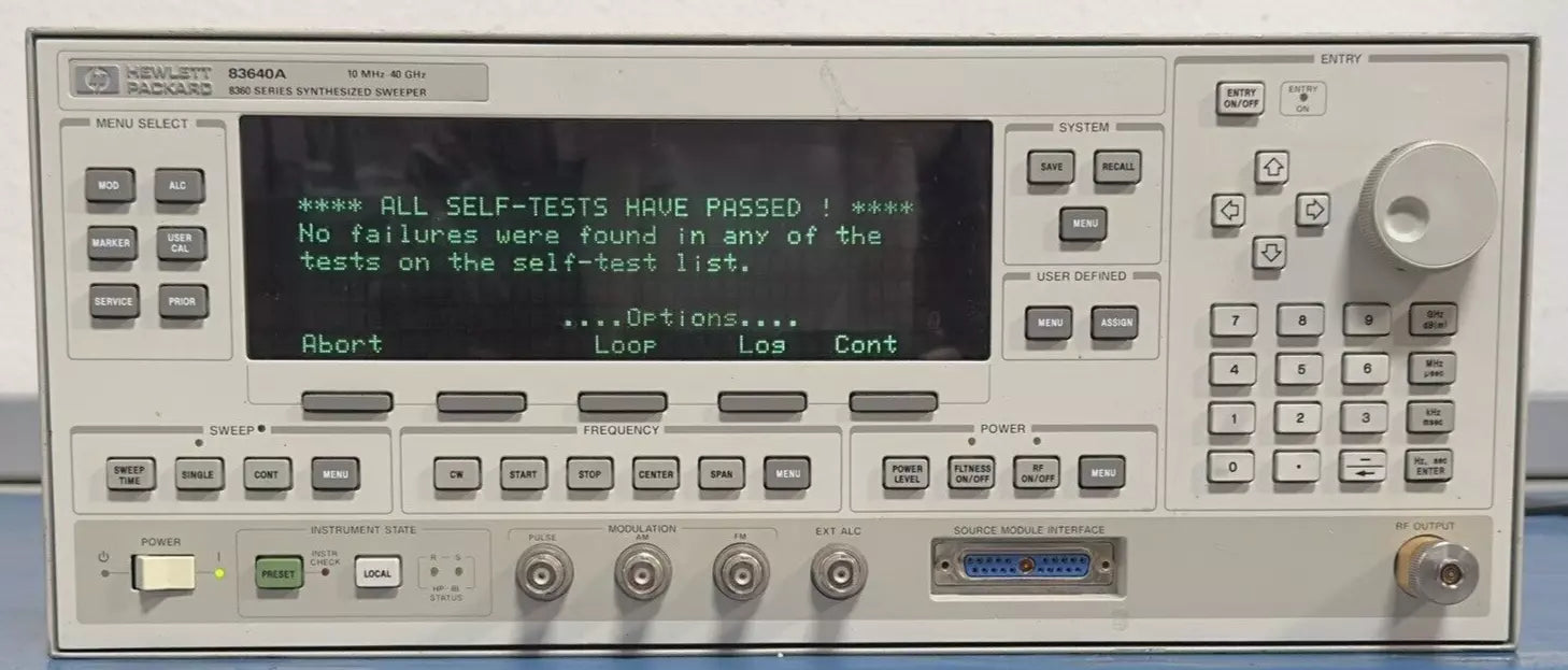 Agilent/Keysight 83640A Opt 001,006,008 Synthesized Signal Generator 10MHz-40GHz