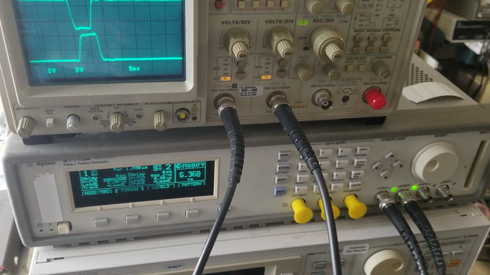 81110A 330MHz Dual Output Pulse Generator
