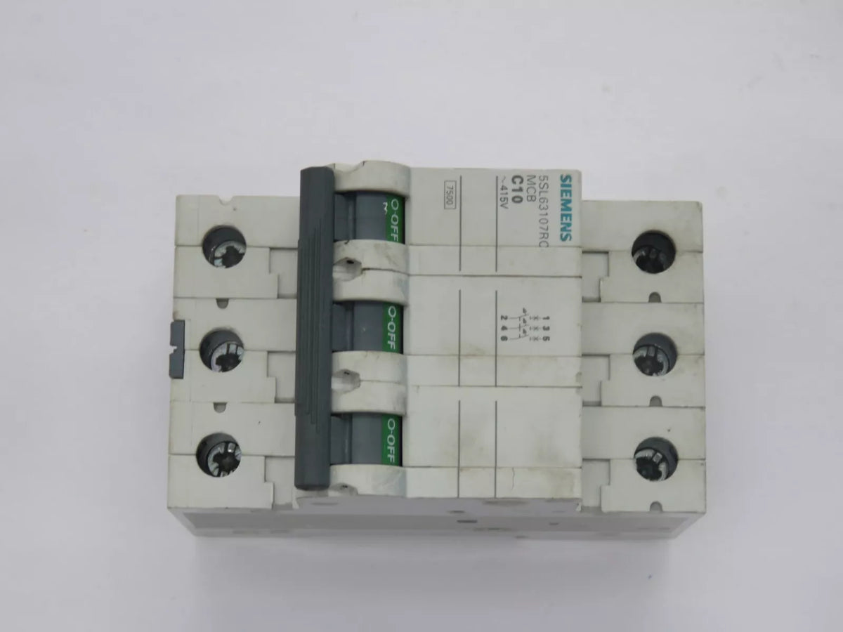 SIEMENS 5SL63107RC MCB Circuit Breaker 3A 3 Pole 7.5 kA, C-Curve