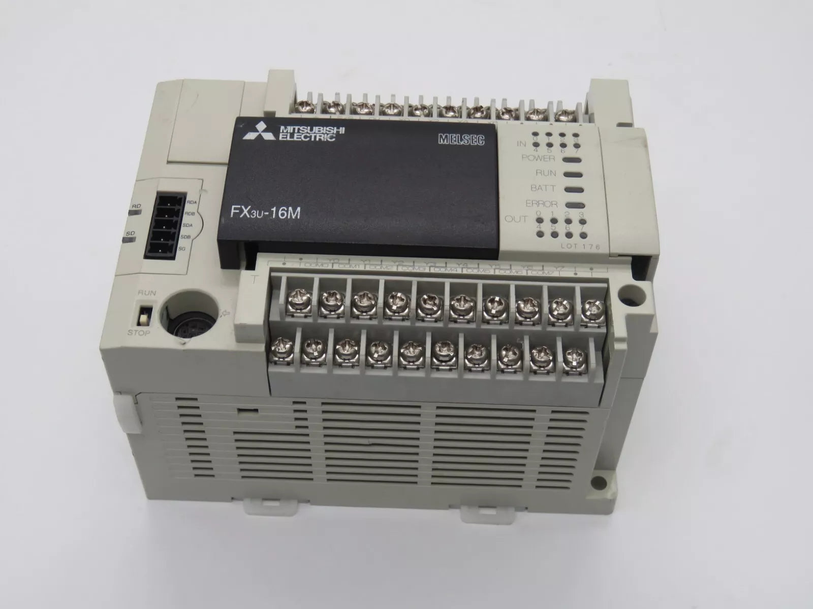 MITSUBISHI FX3U-16MT/ES-A PLC Module 100-240VAC Input 8 Inputs 8 Outputs