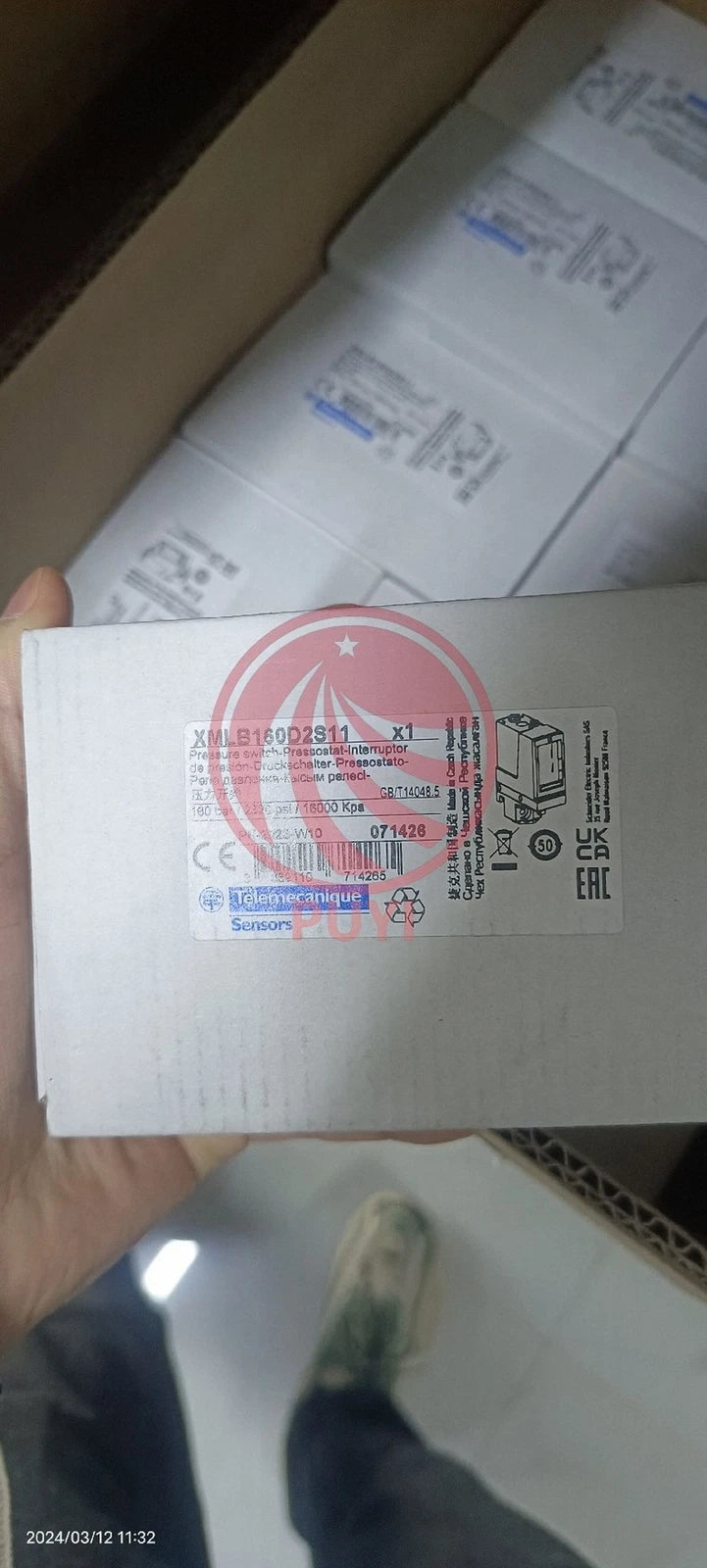 1pc New in Box XMLB160D2S11 Pressure Switches