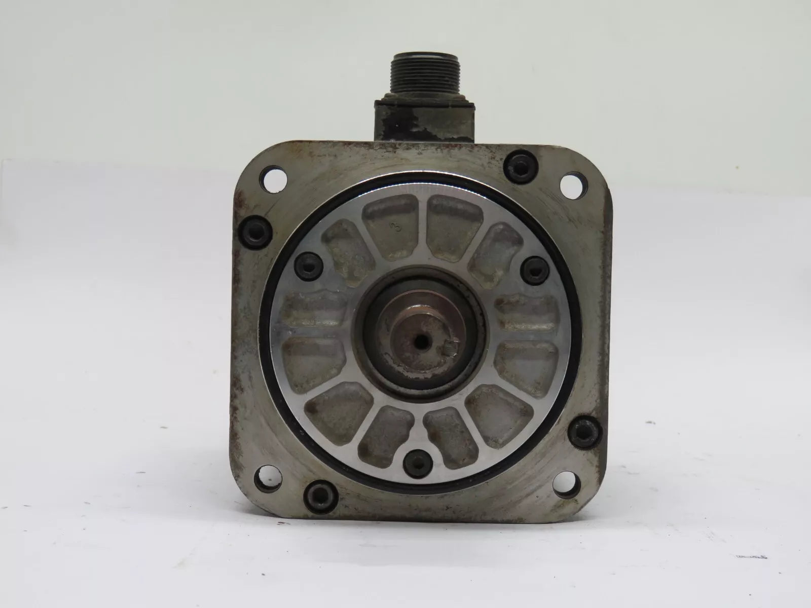 Yaskawa SGMG-09A2AB Servo Motor Synchronous AC 5.39 NM 1500 RPM