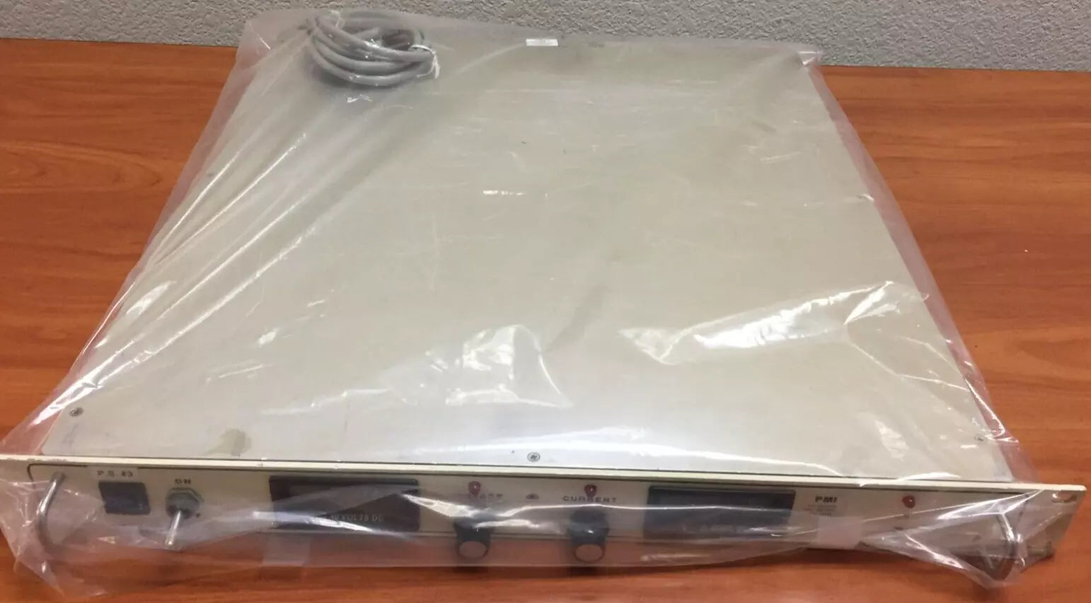 Power Ten 3300D-4025 DC Power Supply 115V 60Hz