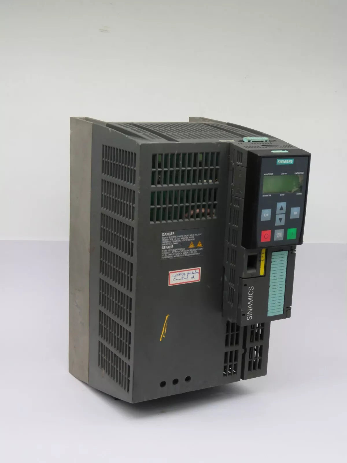 Siemens 6SL3224-0BE25-5UA0 Power Module 240 380-480 VAC 21.9 AMP 50/60 HZ