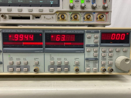 SR830 DSP Lock-In Amplifier by Stanford Research