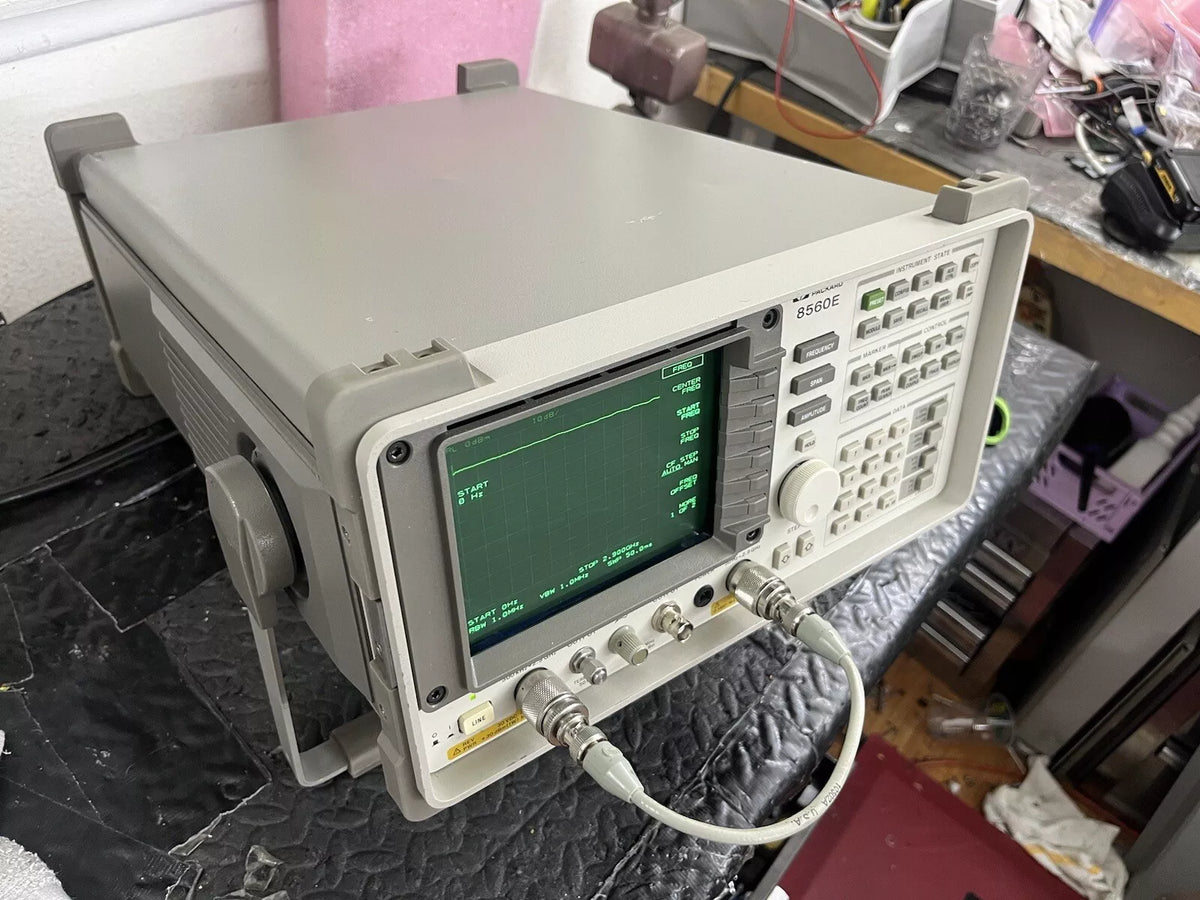 8560E Spectrum Analyzer with Tracking Generator 002 CALD w/ Cert
