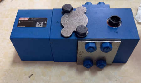 1pcs Rexroth R900503374 FD12FA21/B03V