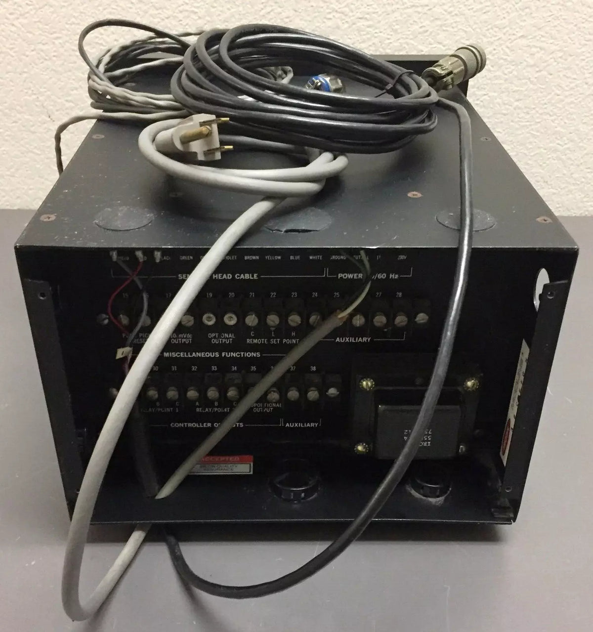 Ircon Modline 2-13C20-4-1-0-32-0-000, 2000 Series Automatic Optical Pyrometer
