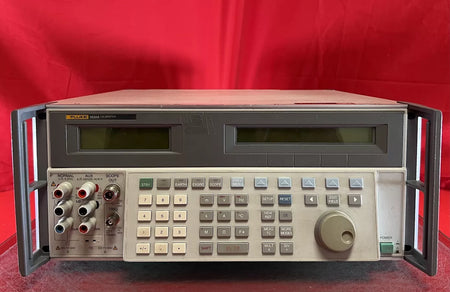 Fluke 5520A SC300 Multi-Function Calibrator SN 8120002