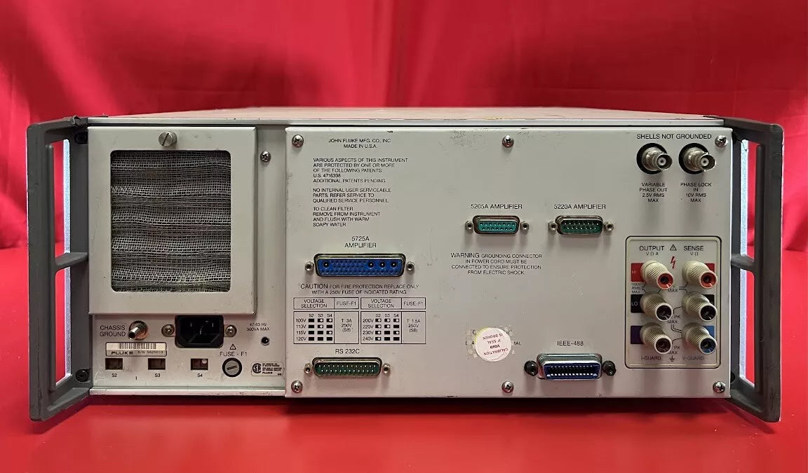 Fluke 5720A EP Multifunction Calibrator SN 5625013