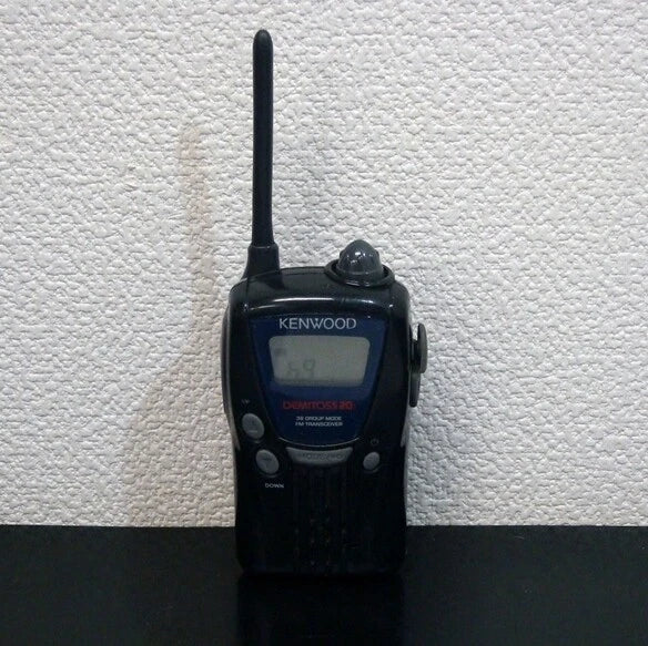 Kenwood UBZ-LK20  10mW 100m 20ch Transceiver
