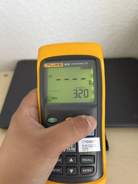 Fluke 54 II Digital Thermometer with Probe