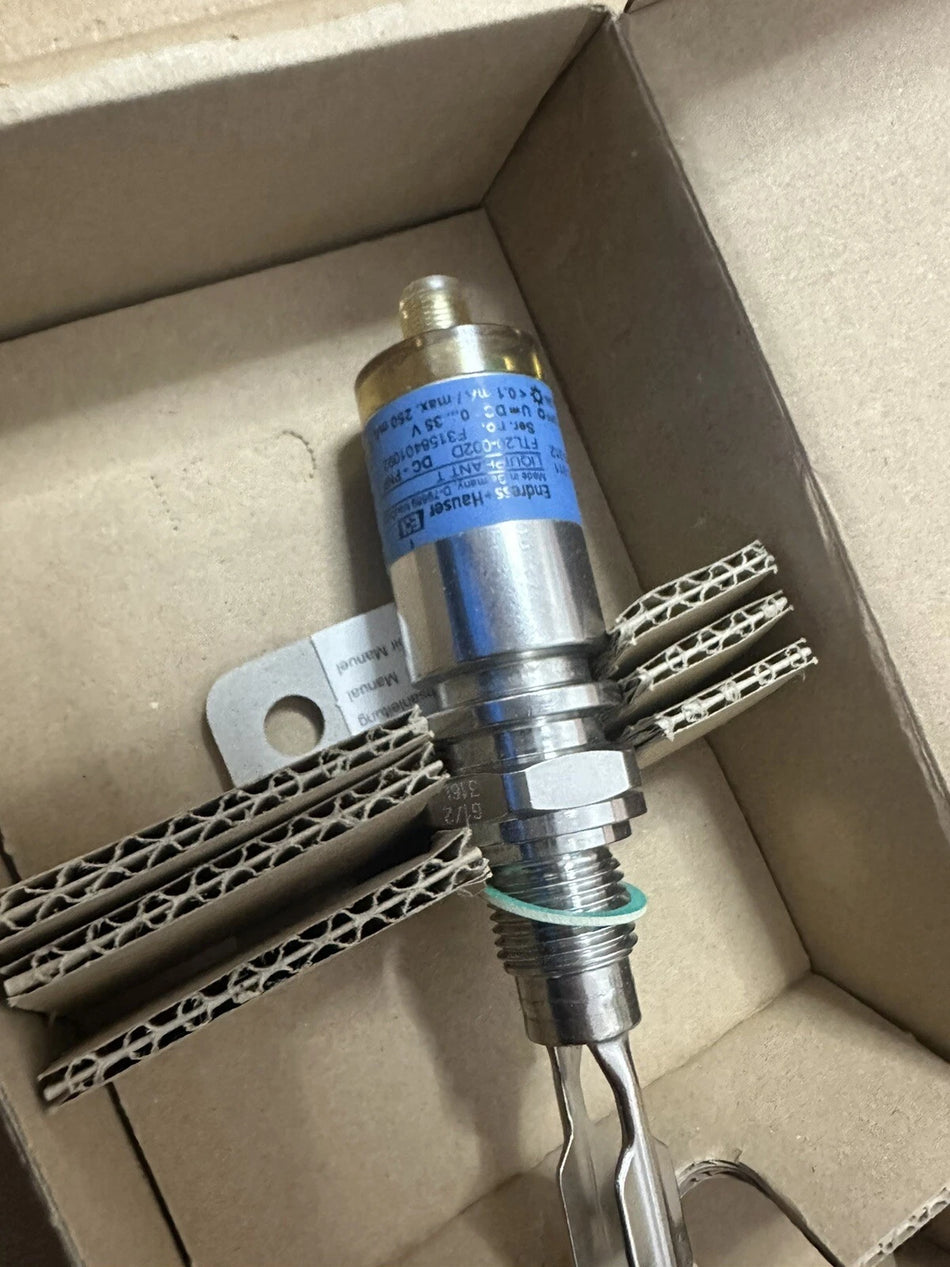 Endress+Hauser FTL20-002D Level Limit Switch DC 10-35V max. 250mA
