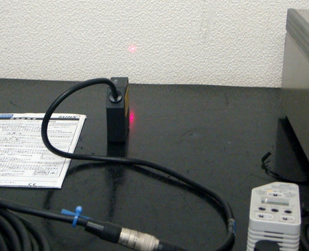 Laser Displacement Sensor by SUNIX