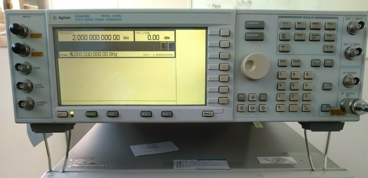 Agilent E4433B ESG-D Series Signal Generator 250kHz to 4GHz, w/ UN7 UN8 UN9_0761 - XG eqpt