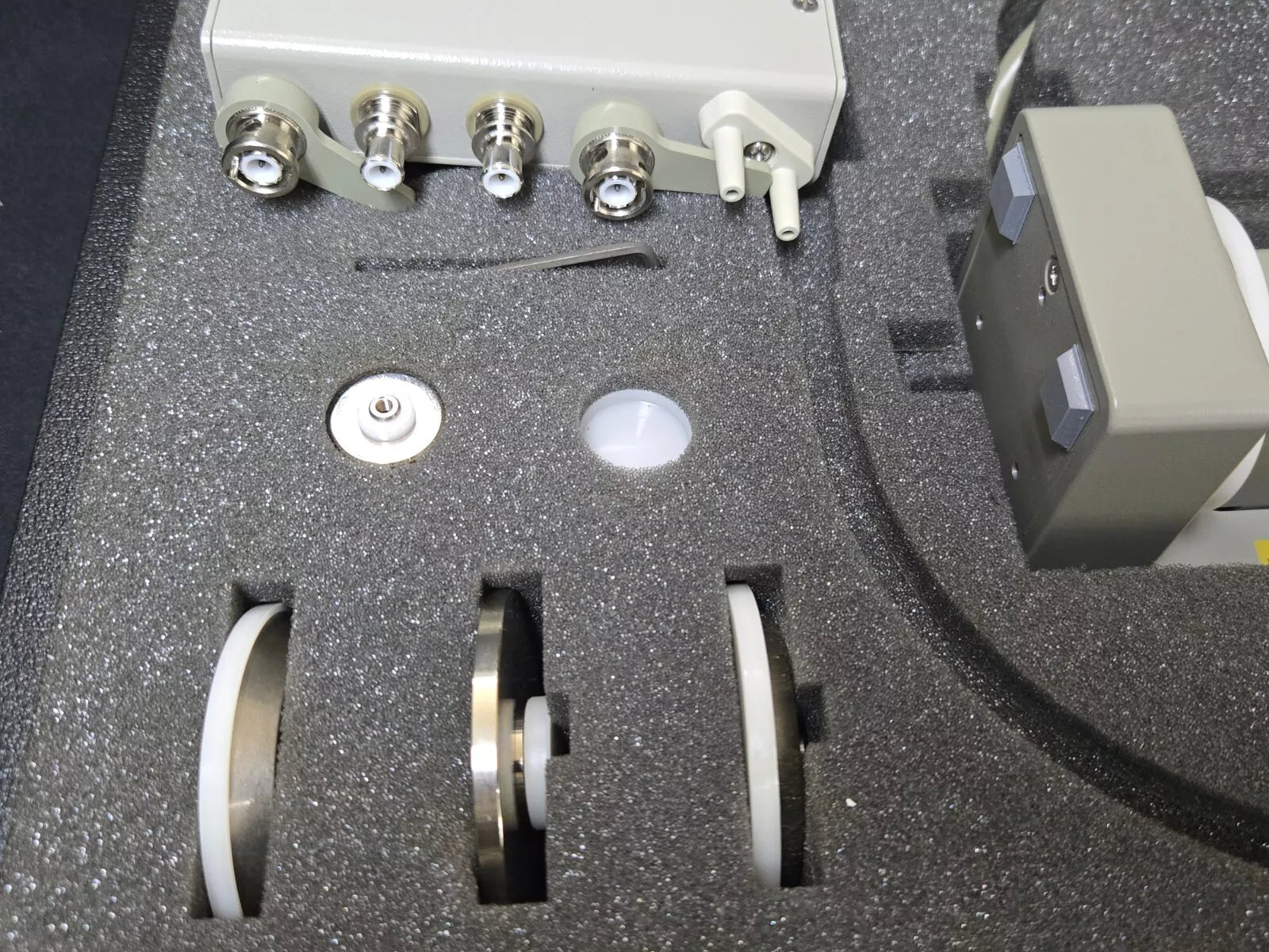 Agilent 16451B Dielectric Test Fixture (0319)