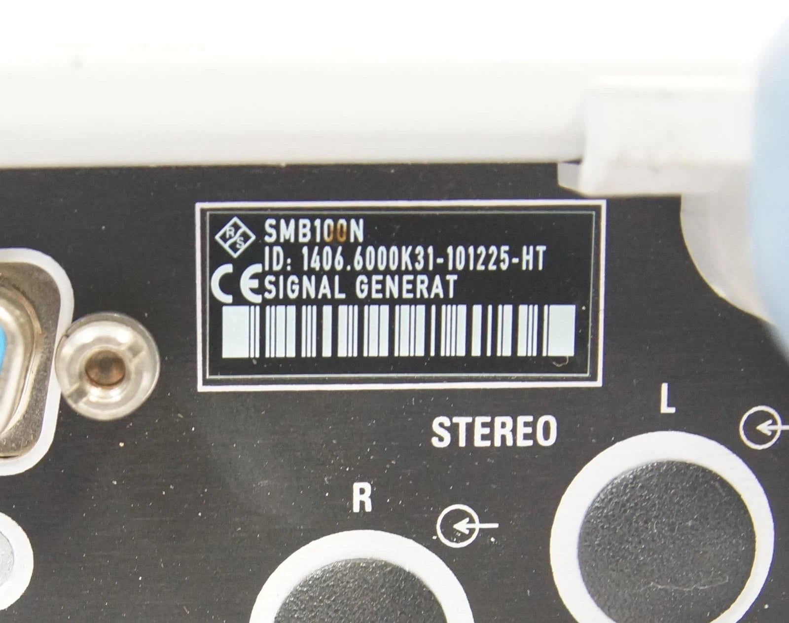Rohde & Schwarz SMB 100 SMB100 N RF Signal Generator 9KHz-1.1GHz B101E K22