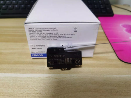 Omron Z-15HW24-B Z15HW24B Limit Switch - Free Shipping