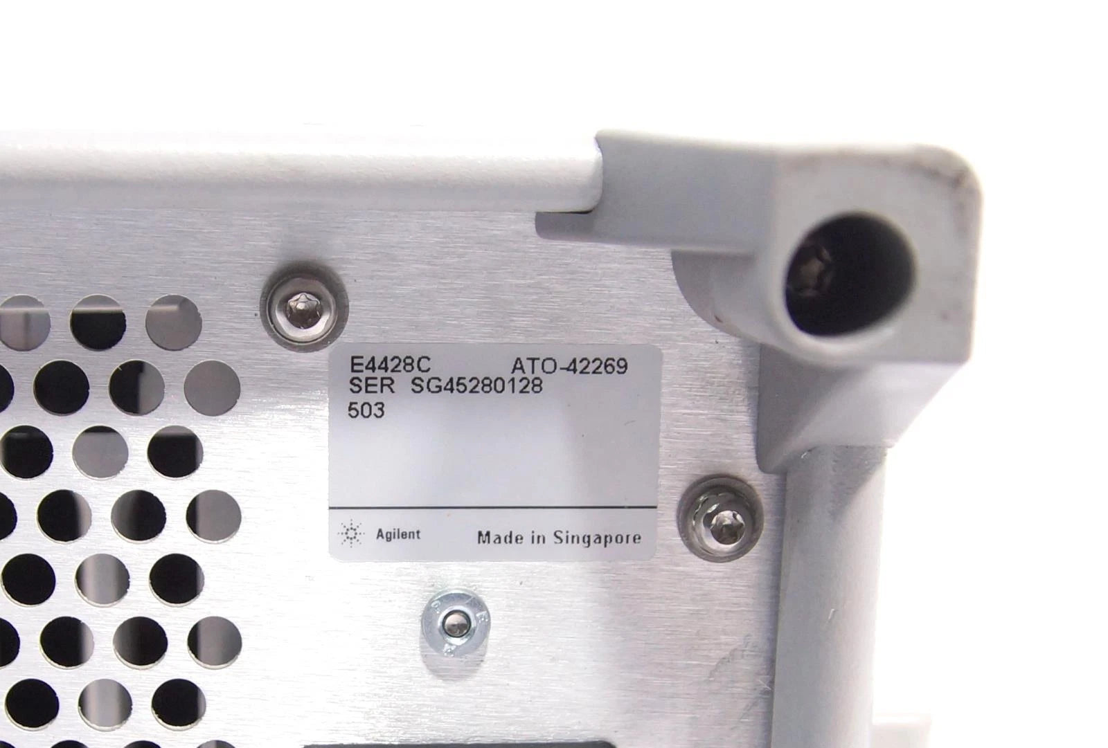 Agilent E4428C 250 kHz - 3.0GHz ESG Analog Signal Generator OPT 503