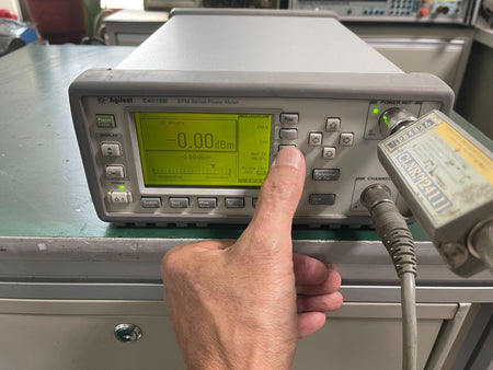 Agilent 4418B EPM Series Single-Channel Power Meter , W/ opt. 002 _ GB43317191 - XG eqpt