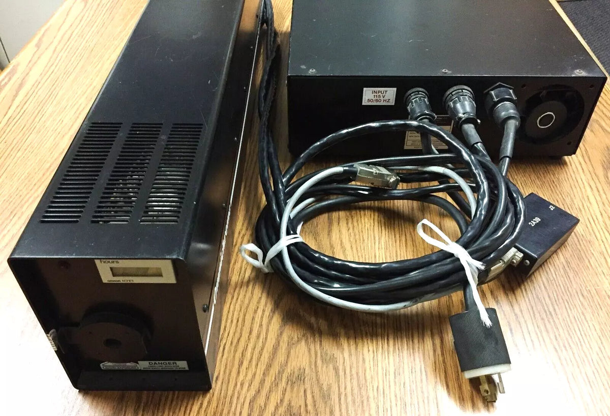 Omnichrome Model 3056R-2-SINS Laser & Model 100 Power Supply Controller