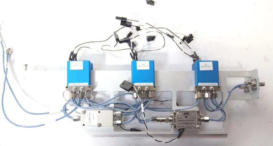 Pair of Fairview Microwave SLNA-180-33-30-SMA 2GHz - 18GHz Broadband Amplifiers