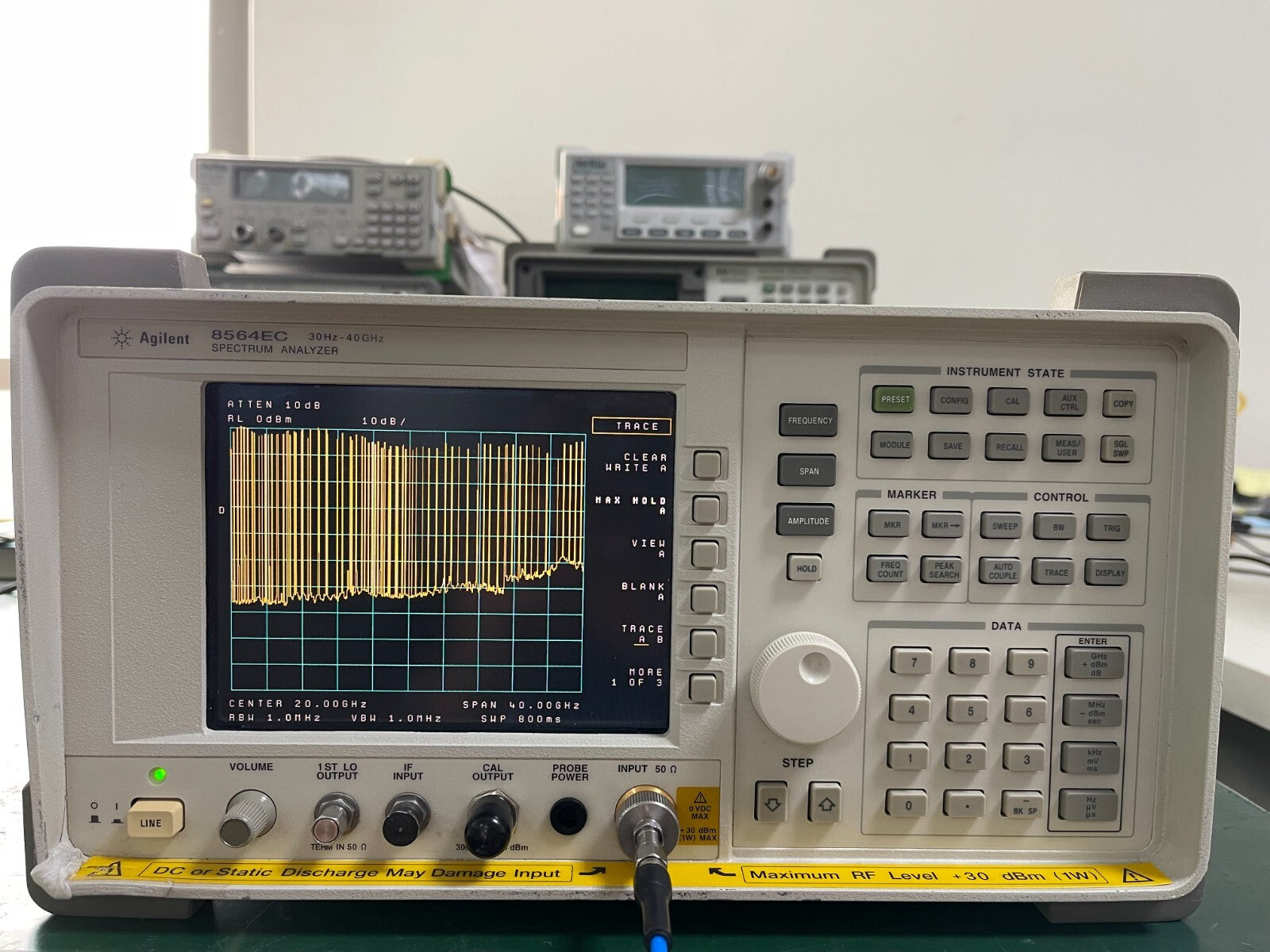 Agilent 8564EC 30Hz - 40GHz Spectrum Analyzer w/ opt. 006, 007 _00630