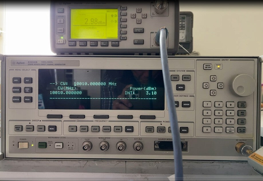 HP Agilent 83650B 10MHz-50GHz Synthesized Sweep Signal Generator Opt. 001 _0863