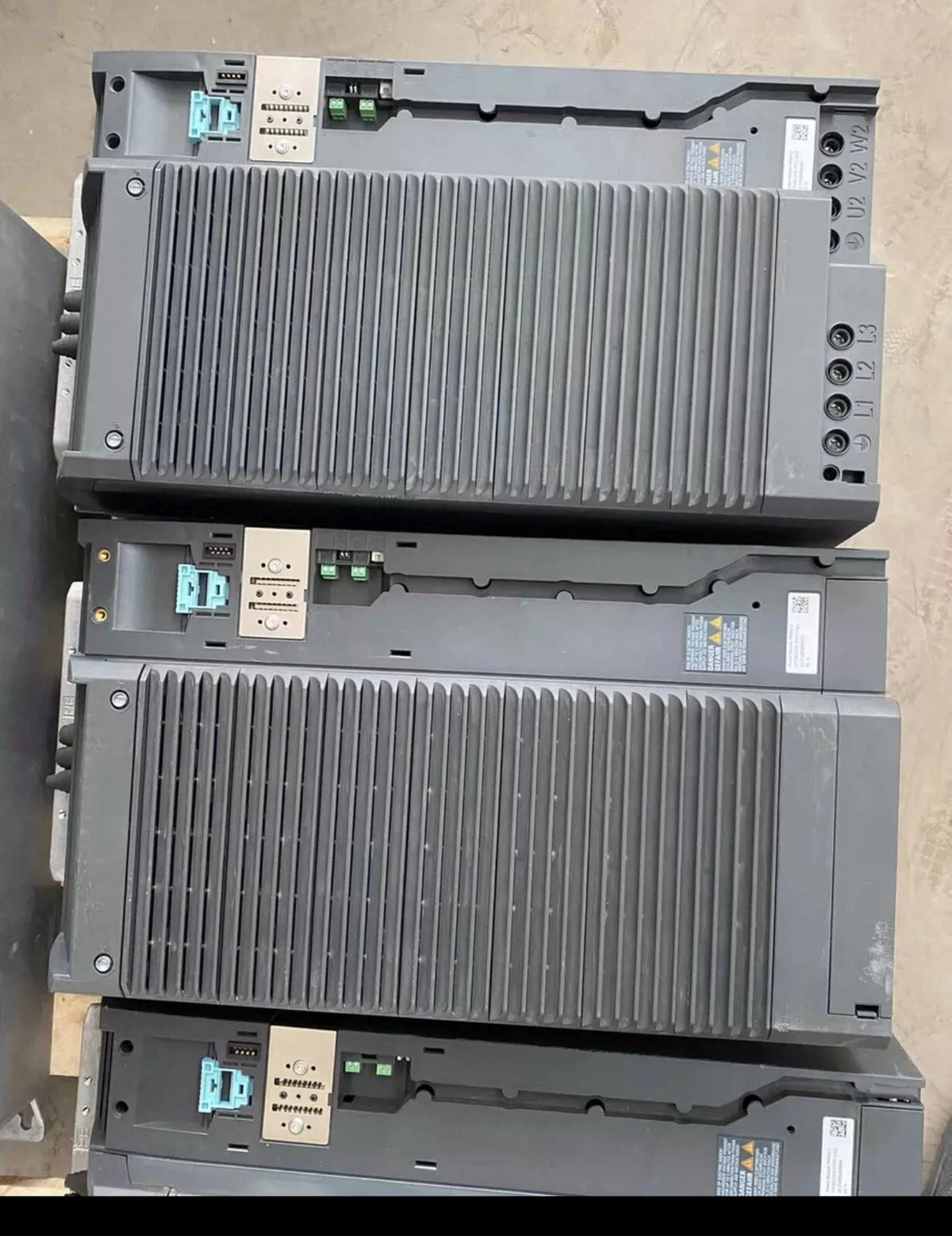SIEMENS 6SL3210-1PE31-1AL0: Power Supply Unit for Industrial Applications