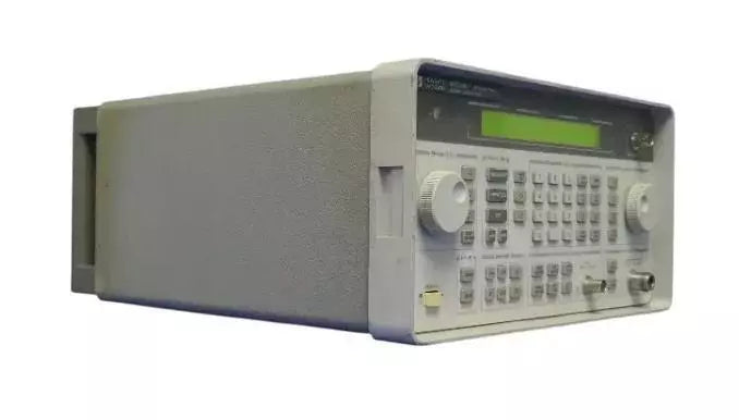 Agilent 8648B Signal Generator with 1E2-1E5-1E6-1EA & H31 Options