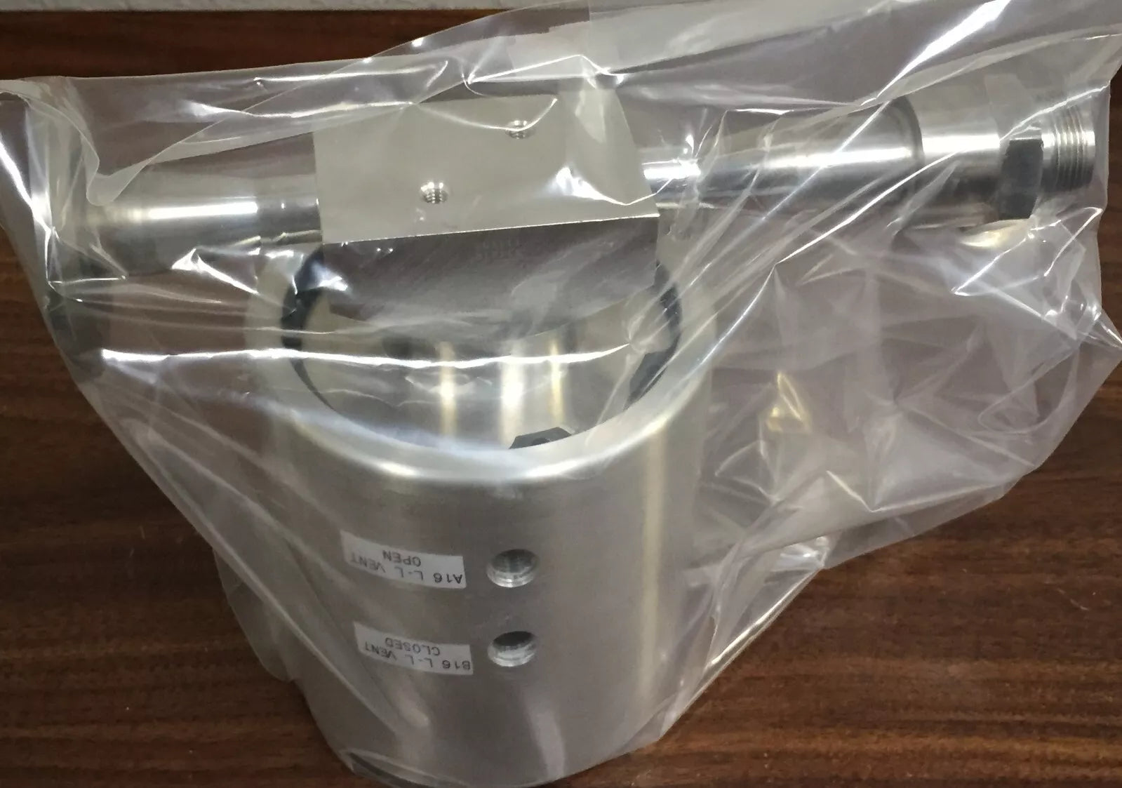 Parker P/N 54012379-A10 High Purity Diaphragm Valve 3/4 Inlet Stainless Steel