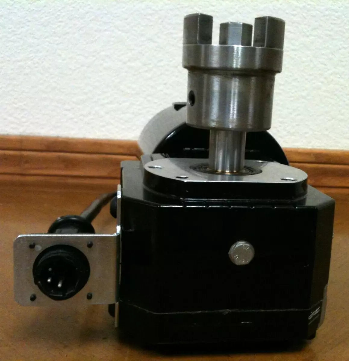 Bodine Model 4864 Type 42A5FEPM-GB Permanent Magnet DC Right Angle Gearmotor