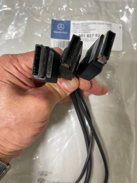Mercedes-Benz Media Interface Cable Kit A0018278204 iPod iPhone 4 USB - XG eqpt