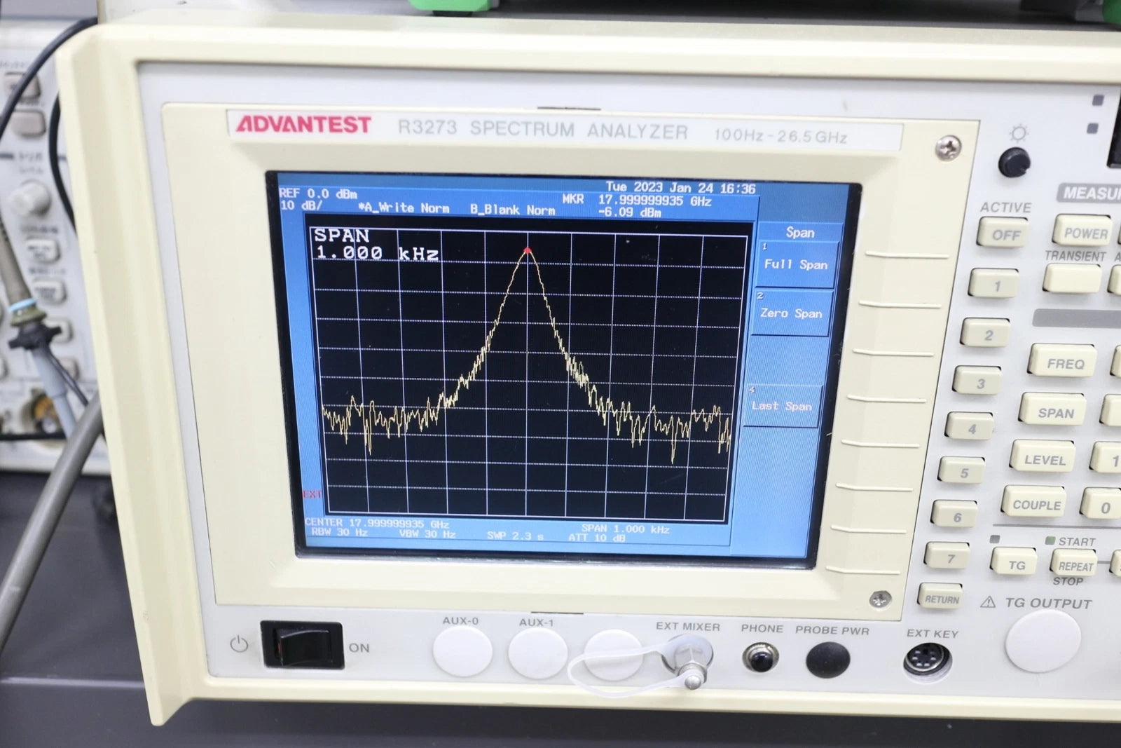 HP 8672A /004/006 18GHz Synthesized Signal Generator